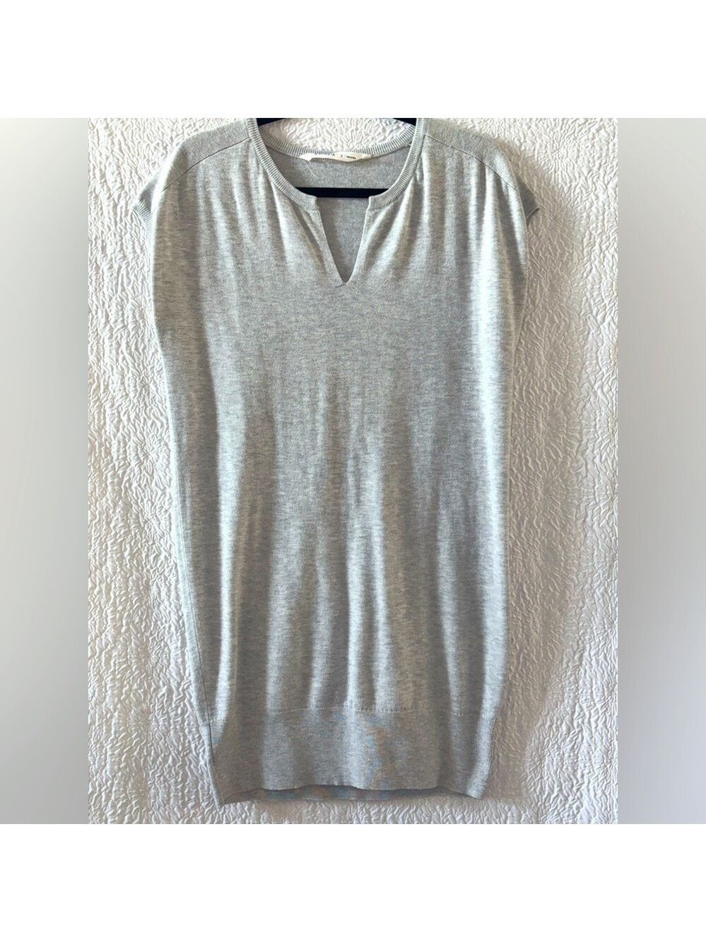 Athleta Crew V-Neck Sleeveless Knit Sweater Dress